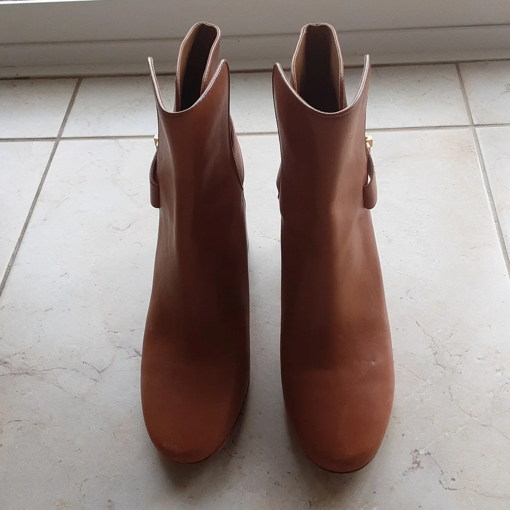 Tory Burch almost new boots - Picture 2 of 11